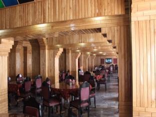 Hotel Pamposh Srīnagar Exteriér fotografie